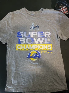 Nike Los Angeles Rams Super Bowl Champions Adult Shirt - Size Small - VGUC - Picture 1 of 4