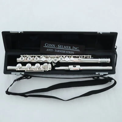 Selmer Model SFL611BO Open Hole Intermediate Flute MINT CONDITION - Image 1 of 4