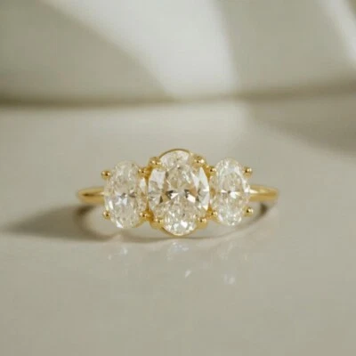 4 Carat Oval Cut Diamond Wedding Ring Lab Created 18k Yellow Gold IGI Certified - Image 1 of 4