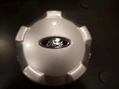 FORD ESCAPE OEM WHEEL CENTER CAP YL84-1A096-EB 2001 2002 2003 2004 2005 2006 - Image 1 of 4