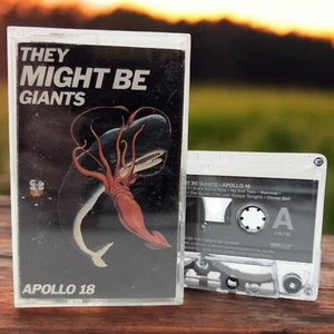 Apollo 18 by They Might Be Giants (Cassette Tape, 1992, Elektra) - Foto 1 di 10