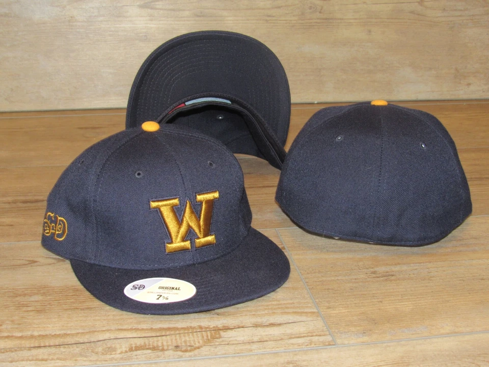Washington Huskies Gold W Logo Stall & Dean Fitted Hat Cap Men's Size 7 7/8 - Image 1 of 1