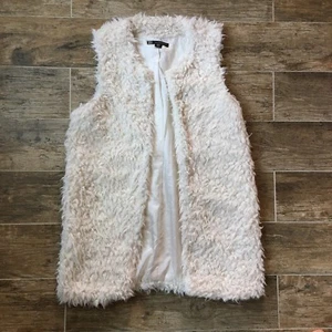 Kadence Silky Faux Fur Vest Women's Medium White Shawl Soft Super Lightweight - Picture 1 of 6