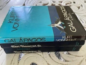 Vintage Book Kurt Vonnegut Galapagos Cat's Cradle Player Piano Delacorte Seymour - Foto 1 di 24