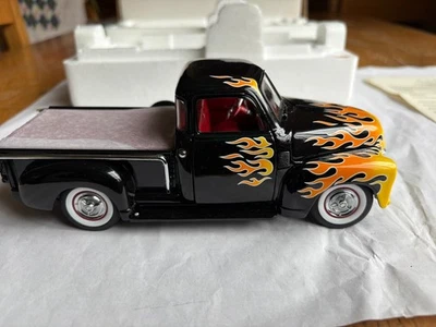 Chevy 1953 camioneta personalizada a escala 1:24 de Danbury como nueva en caja Foto 1 de 4