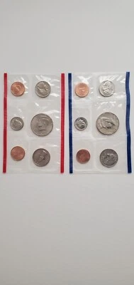 The 1994 United States Mint Uncirculated Coin Set - Image 1 of 4