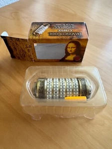 Neuwertige Knobelrolle Cryptex da Vinci Code - für Geldgeschenke oder Gutscheine - Bild 1 von 3
