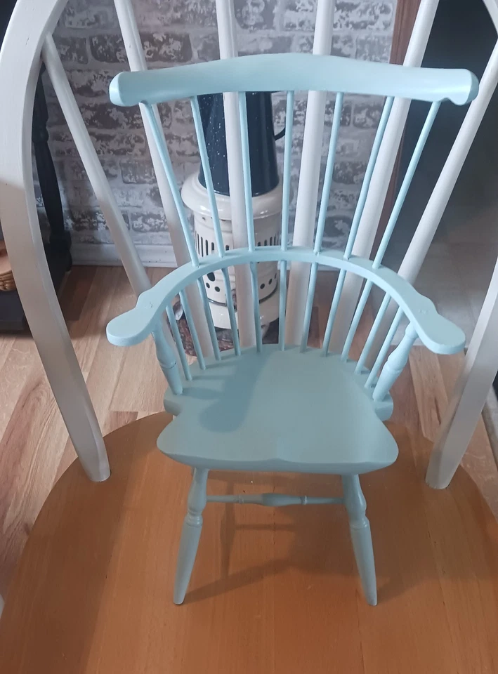 Silla de exhibición de oso de madera estilo Windsor - ventilador de husillo respaldo - reposabrazos 15" Foto 1 de 1