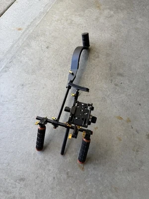 DLC DSLR Single Handle Video Rig  w/Shoulder Pad *Read Description* - Image 1 of 4