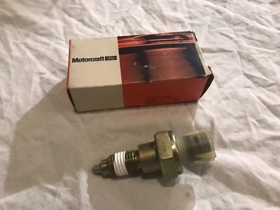 FORD ESCORT TEMPO TOPAZ LYNX 1981-89 4 velocidades M/T interruptor de luz de respaldo  Foto 1 de 4