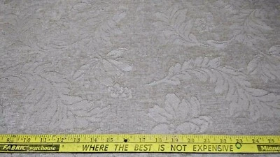 2 yardas. Tela de tapicería chenilla 55"W. Beige liso-diseño de hojas florales Foto 1 de 4