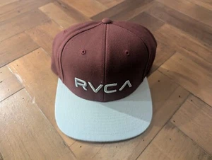 Rot und grau RVCA Snapback Mütze - Bild 1 von 3