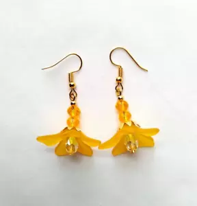 Faceted Crystal Bead Yellow Lucite Flower Earrings Handmade Gold Tone Hook Boho - Picture 1 of 7