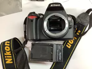 Nikon D60 10.2MP Digital SLR Camera Body - Picture 1 of 4