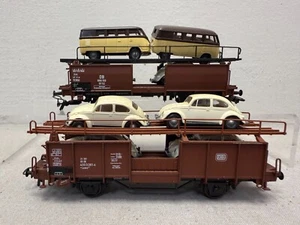 Märklin HO Scale 4612 Pair of Auto Carriers w/6 VW Bugs & 2 VW Brown/Cream Vans - Picture 1 of 6
