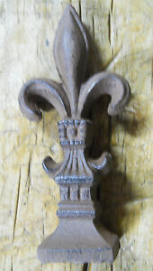 HUGE Cast Iron FLEUR DE LIS Finial Garden Statue Home Decor Rustic Ranch SAINTS