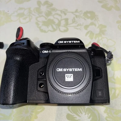 OM System OM-1 Mark II 20MP Systemkamera, Schwarz Micro Four Thirds Kamera - Bild 1 von 4