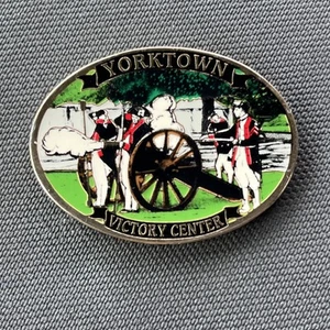 Yorktown Victory Center Kühlschrankmagnet Kanone Emaille & Metall Bürgerkrieg 2 Zoll - Bild 1 von 2