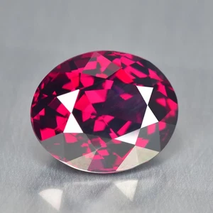8.81Ct Oval_Pretty100% Natural Raspberry Pink Rhodolite Garnet _Tanzania - Picture 1 of 3