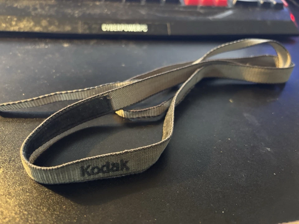 Correa de hombro/cuello Kodak para cámaras - se puede usar con muchos modelos estoy seguro Foto 1 de 4