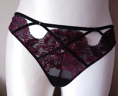 Hunkemöller Toller String Tanga "Joelle" Riemchen & Spitze Schwarz / Weinrot L - Bild 1 von 4