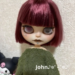 Bambola ghiacciata personalizzata vino rosso bob capelli pelle bianca fatta a mano quercia nuda - Foto 1 di 13