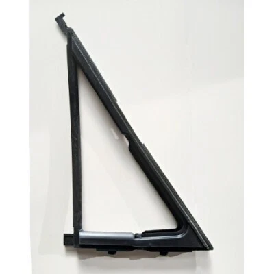 MERCEDES W108 W109 QUARTER WINDOW RUBBER SEAL FRONT LEFT NEW - Image 1 of 3