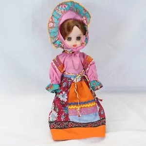 Costume bambola russa Mahenka Arkhangelsk 14" occhi alti aperti chiusi corpo in plastica - Foto 1 di 11