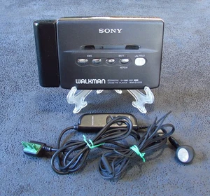 SONY WM-EX555 Cassette Player remote control AA battery pack Fully working - Picture 1 of 13