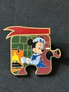 Disney Character Connection Christmas Carol Minnie Puzzle LE900 Mystery Pin - Picture 1 of 2