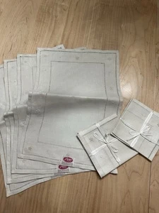 4 vtg Paragon Needlecraft 100% linen hand-cross stitched napkins & Place Mats - Picture 1 of 6