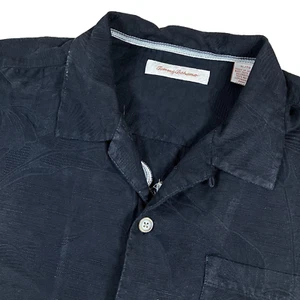 Camisa de campamento TOMMY BAHAMA para hombre XL negra seda bordada seis vuelos al día S/S - Imagen 1 de 11