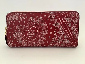 Neu Lauren Ralph Lauren Bandana Paisley-Druck rote Leder-Geldbörse mit Reißverschluss - Bild 1 von 8