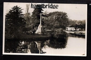 Bishop Burton, War Memorial - bei Beverley - Echtfoto Postkarte - Bild 1 von 1