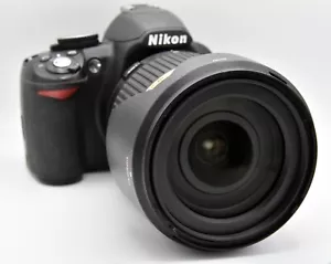 Pacchetto fotocamera digitale Nikon D3100 DSLR con obiettivo Tamron 18-270 mm - Foto 1 di 8