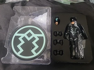 Mezco One: 12 Black Bolt Marvel Comics Inhumans - Foto 1 di 3