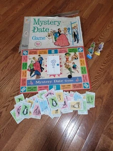 1965 Mystery Date Brettspiel Original von Milton Bradley Kartonschaden - Bild 1 von 11