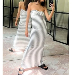 NA-KD Twist Front trägerloses Maxikleid Damen Größe Small schwarz weiß gestreift sexy - Bild 1 von 11