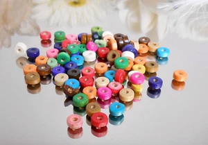 100 Stück Holz Perlen Mix Farben Ringe / Rondelle 8x3 mm - Bild 1 von 3
