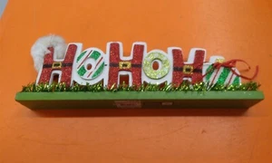 ⭐️⭐️⭐️⭐️ Insegna Scrivania Natalizia HoHoHo in Legno Decorazione Glitter 14"x 5" - Foto 1 di 5