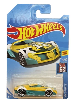 Hot Wheels MR11 Sports Series 3/10 Green & Yellow – 2017 Long Card Track Stars - Image 1 of 4