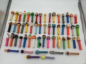 55 Pez Spender alle verschiedene Figuren teils Vintage  - Bild 1 von 24