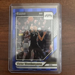 Victor Wembanyama 2024-25 Panini Donruss Blu a Scelta #/49 (NK) - Foto 1 di 3