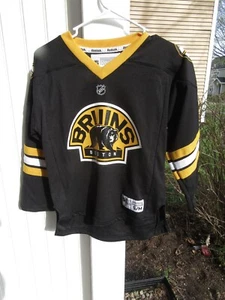 Boston Bruins REEBOK Walking Bear Logo Hockey Jersey youth small - Picture 1 of 7