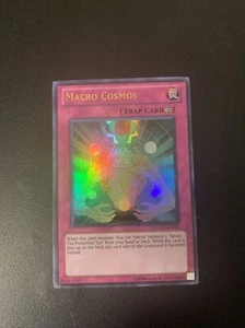 Yu-Gi-Oh! TCG Macro Cosmos Ra Giallo Mega-Pack RYMP-EN082 Illimitato Ultra Raro - Foto 1 di 5