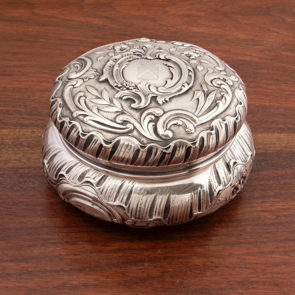 ESCRITORIO HENIN & CIE FRANCÉS PLATA 950, TOCADOR CAJA CONCHA FLORAL FOLIADO HERÁLDICO Foto 1 de 4