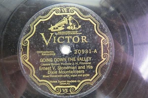 Ernest V. Stoneman & Dixie Mountaineers - VICTOR 20531 - Going Down the Valley - Picture 1 of 2