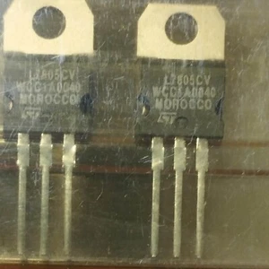 L7805CV  - Régulateur  NOS   7805    Lot 2 Pcs                 F6h41/2 - Picture 1 of 4