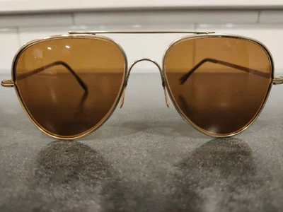 Винтажные золотистые металлические солнцезащитные очки Foster Grant FF77 Pilot Aviator с коричневыми линзами - Изображение 1 из 4