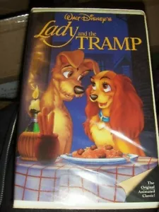 LIKE NEW Disney's Lady And The Tramp black diamond 582 - VHS - Foto 1 di 1